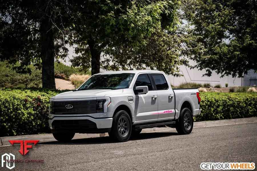 FORD F-150 LIGHTNING on custom forged wheels