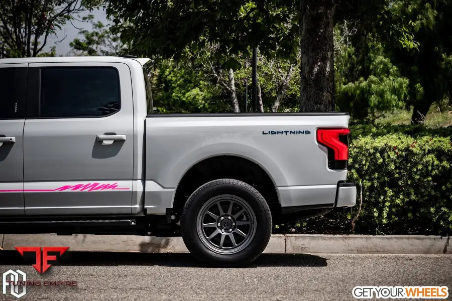 FORD F-150 LIGHTNING on custom forged wheels