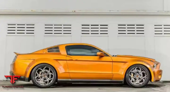 FORD MUSTANG 2010-2013 GT500 CARBON FIBER BODY KIT