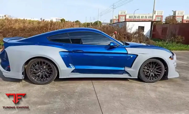 FORD MUSTANG 2018 + CARBON FIBER BODY KIT