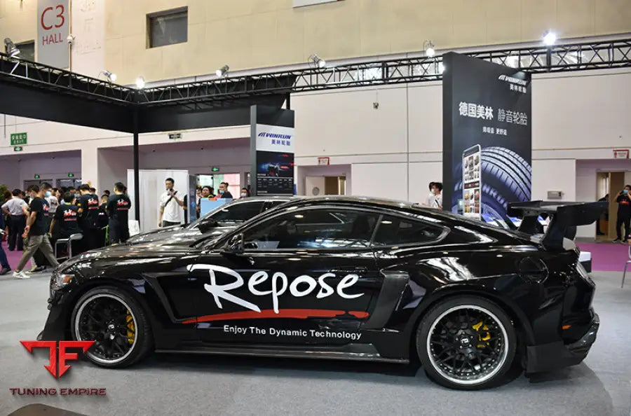 FORD MUSTANG FIBER BODY KIT PARTS