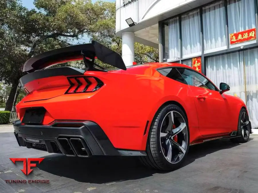 FORD MUSTANG DRY CARBON FIBER PARTS 2026Y