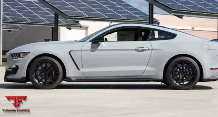 FORD MUSTANG GT350 BODY KIT