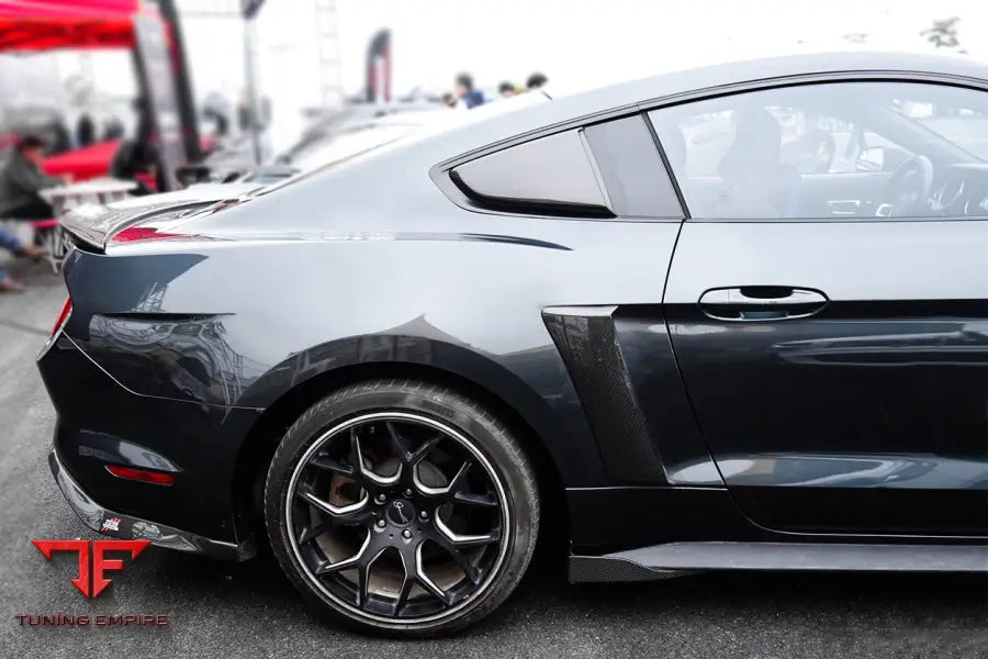 FORD MUSTANG RSH STYLE QUARTER PANEL SIDE SCOOPS BSD