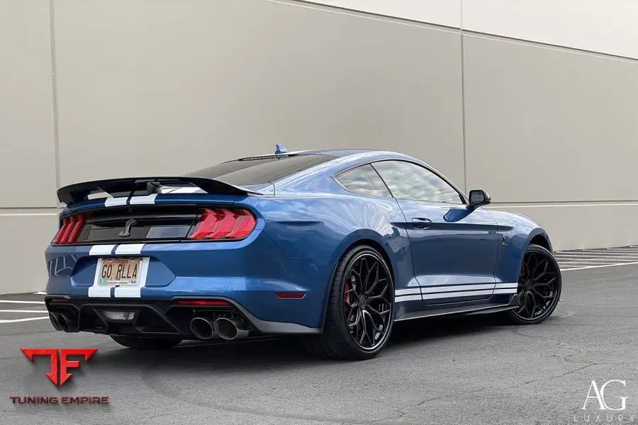 Ford Mustang Shelby GT500 on custom forged wheels