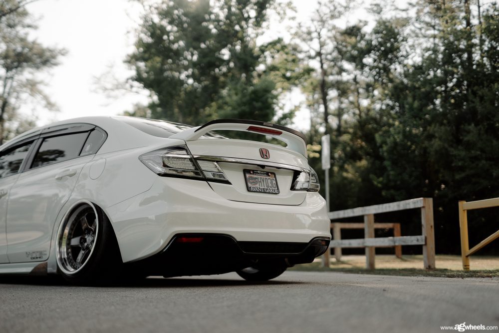 HONDA CIVIC SI SEDAN on custom forged wheels
