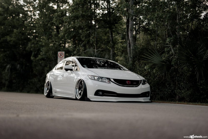 HONDA CIVIC SI SEDAN on custom forged wheels