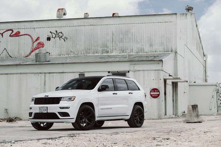 JEEP GRAND CHEROKEE on custom forged wheels