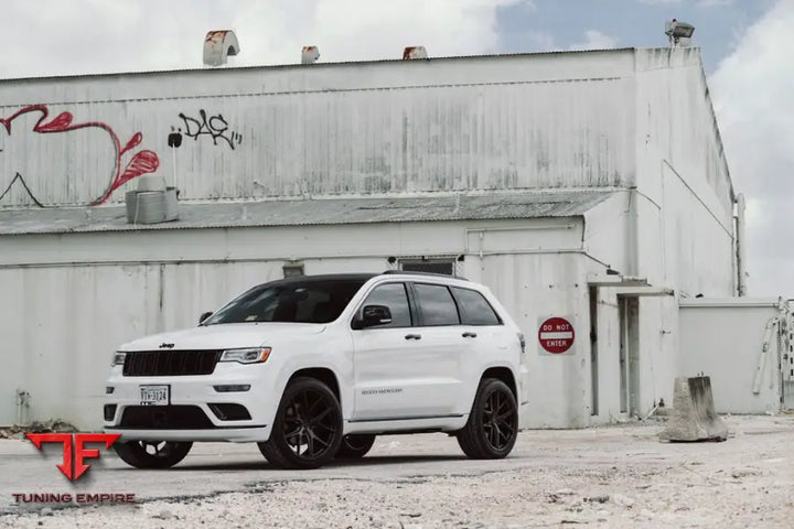 JEEP GRAND CHEROKEE on custom forged wheels