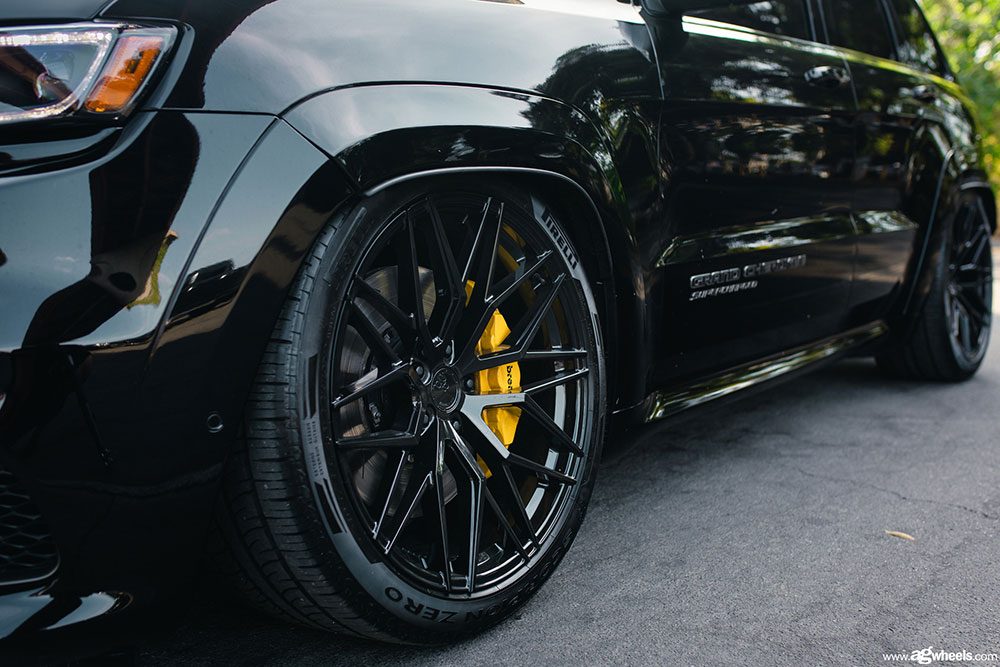 JEEP GRAND CHEROKEE TRACKHAWK on custom forged wheels