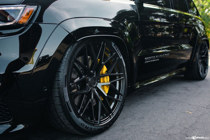 JEEP GRAND CHEROKEE TRACKHAWK on custom forged wheels