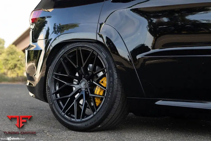 JEEP GRAND CHEROKEE TRACKHAWK on custom forged wheels