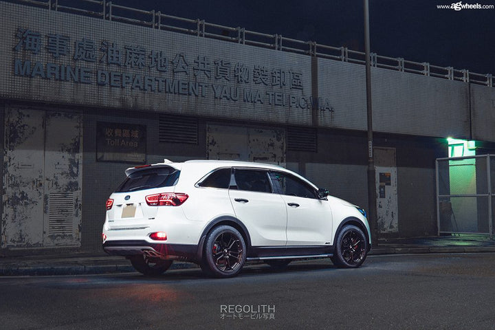 KIA SORENTO on custom forged wheels