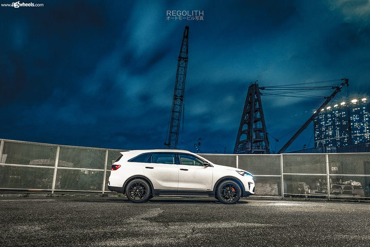 KIA SORENTO on custom forged wheels