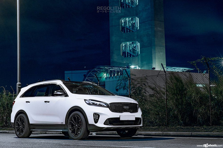 KIA SORENTO on custom forged wheels