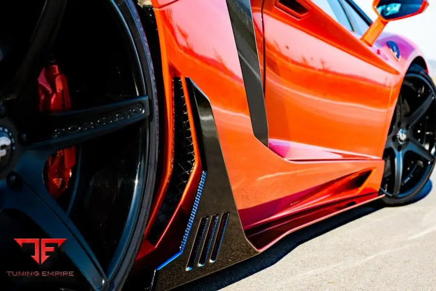 LAMBORGHINI AVENTADOR BODY KIT
