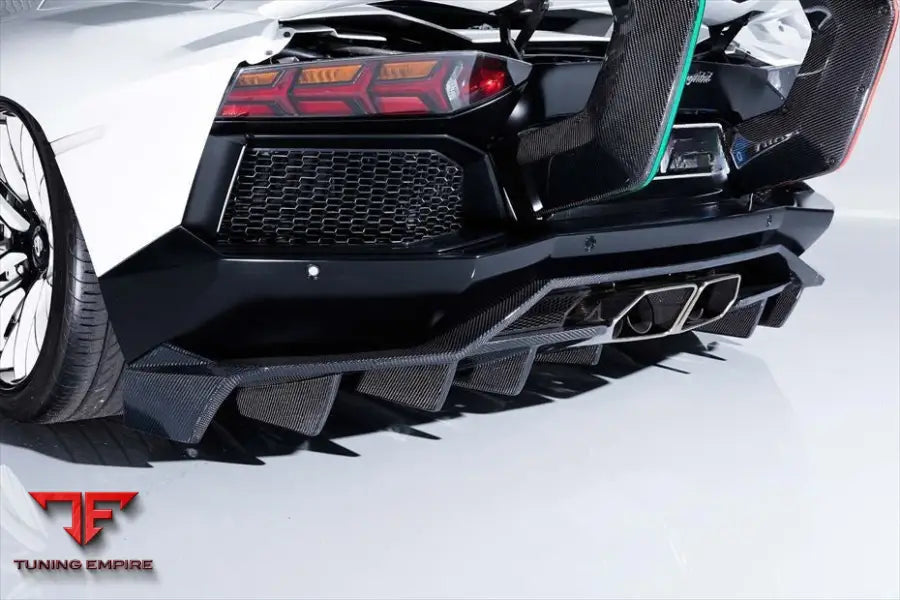 LAMBORGHINI AVENTADOR BODY KIT