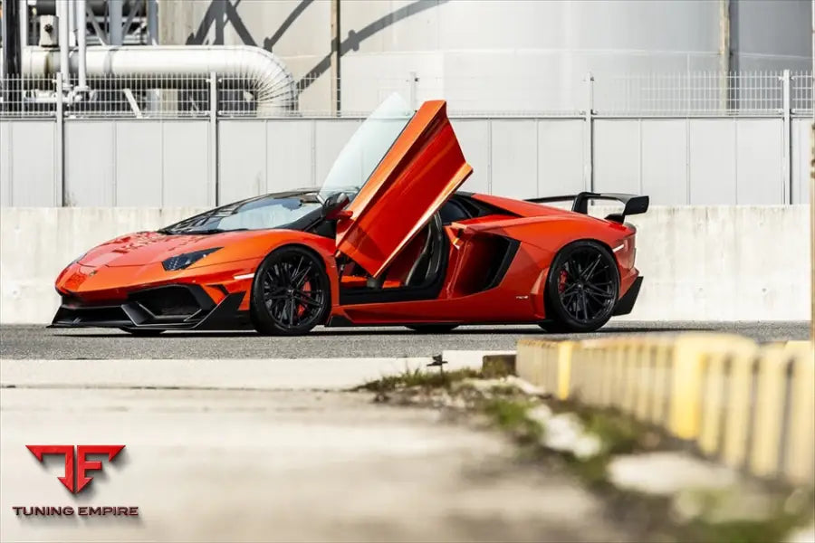 LAMBORGHINI AVENTADOR ORANGE BODY KIT WITH WHEEL