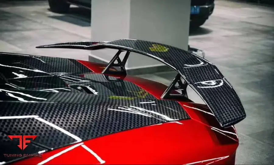 LAMBORGHINI AVENTADOR LP700 BODY KIT