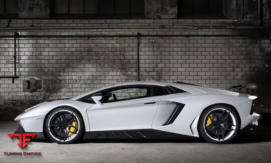 LAMBORGHINI AVENTADOR LP700 BODY KIT