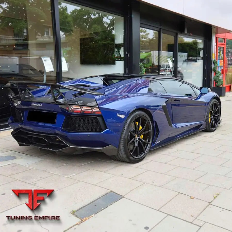 LAMBORGHINI AVENTADOR LP700 CARBON FIBER BODY KIT
