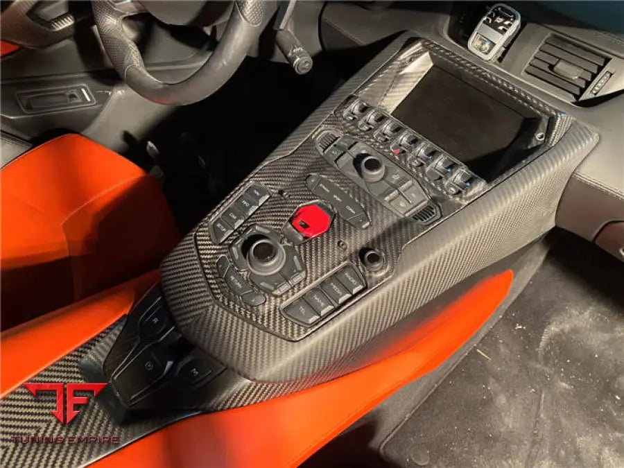 LAMBORGHINI AVENTADOR LP700 CARBON FIBER INTERIOR KIT