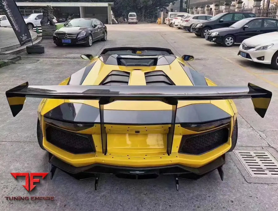 LAMBORGHINI AVENTADOR LP700/LP720 BODY KIT