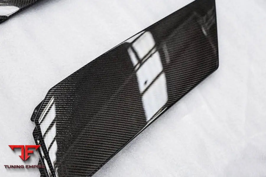 LAMBORGHINI AVENTADOR LP700 & LP740 COUPE OEM STYLE CARBON FIBER REAR INTAKE PANEL BSD