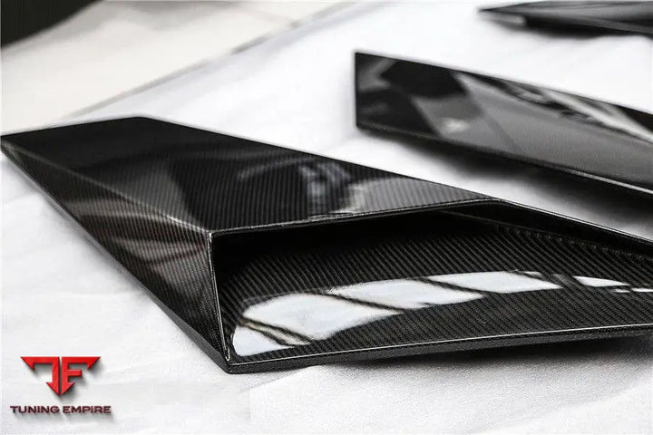 LAMBORGHINI AVENTADOR LP700 & LP740 COUPE & ROADSTER BKSS STYLE CARBON FIBER REAR SIDE SCOOPS BSD