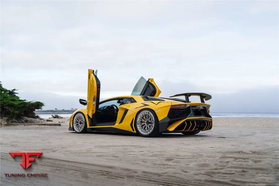 Lamborghini Aventador Lp700 $ Lp740 Coupe & Roadster Sv Style Rear Bumper Bsd