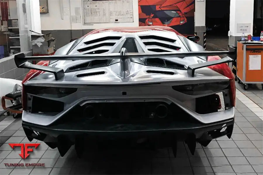 Lamborghini Aventador Lp700 @ Lp740 Lp750 Svj Coupe & Roadster Style Part Dry Carbon Fiber Rear