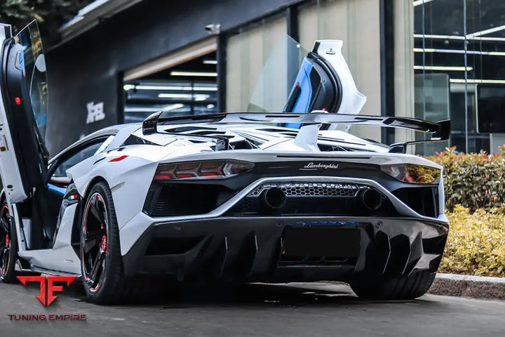 Lamborghini Aventador Lp700 @ Lp740 Lp750 Svj Coupe & Roadster Style Part Dry Carbon Fiber Rear