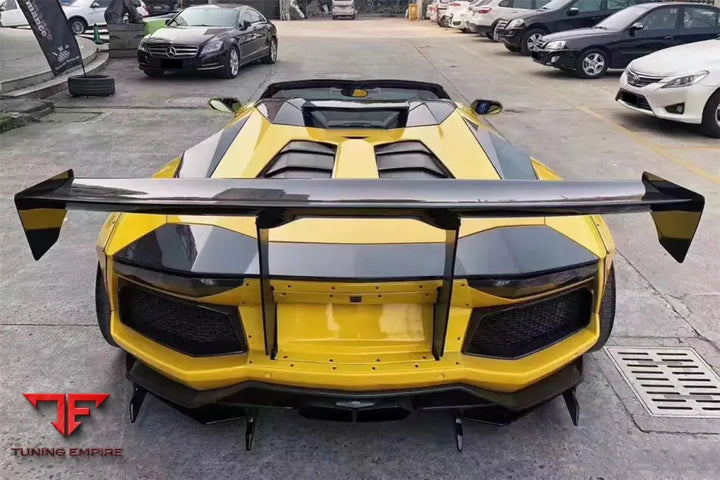 LAMBORGHINI AVENTADOR LP700 & LP750 COUPEROADSTER DE STYLE WIDE BODY KIT BSD