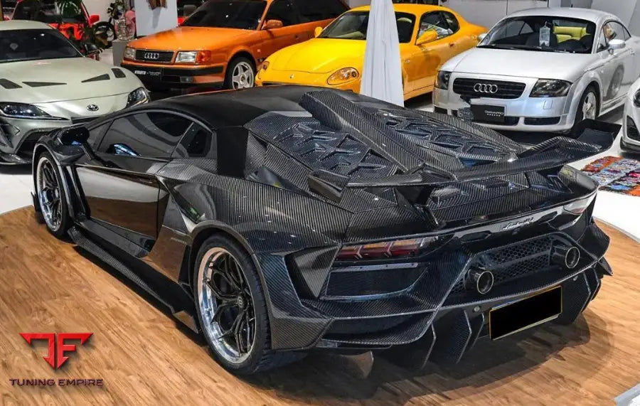LAMBORGHINI AVENTADOR LP700 RAZOR BODY KIT