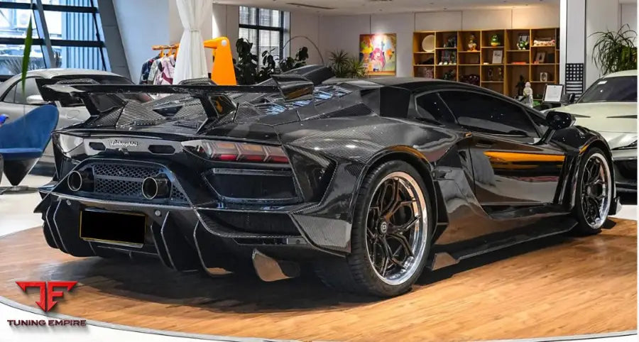 LAMBORGHINI AVENTADOR LP700 RAZOR BODY KIT
