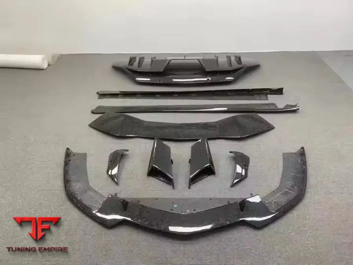 LAMBORGHINI AVENTADOR OEM CARBON FIBER BODY KIT