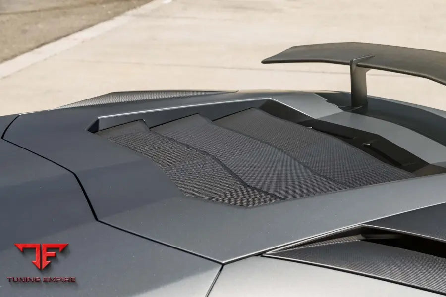 LAMBORGHINI AVENTADOR SV FORGED WHEELS AND EXHAUST SYSTEM
