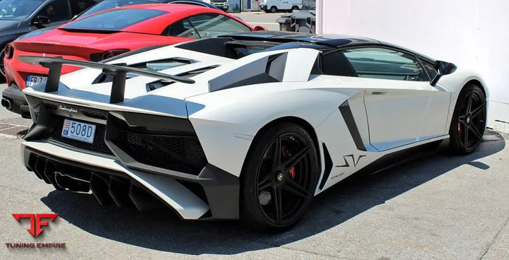 LAMBORGHINI AVENTADOR SV SPOILER