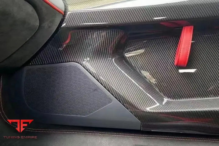 LAMBORGHINI AVENTADOR SVJ CARBON FIBER DOOR PANELS