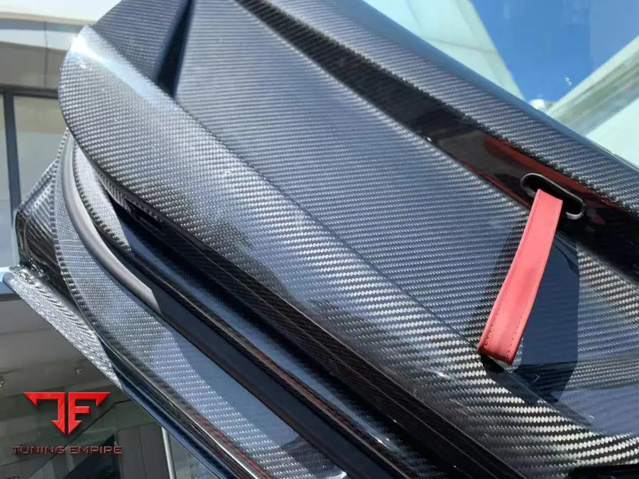 LAMBORGHINI AVENTADOR SVJ CARBON FIBER DOOR PANELS