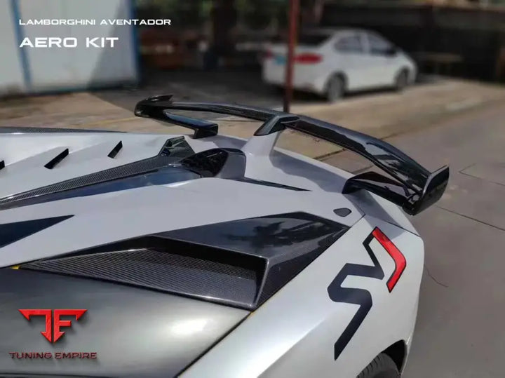 LAMBORGHINI AVENTADOR SVJ CARBON FIBER PARTS