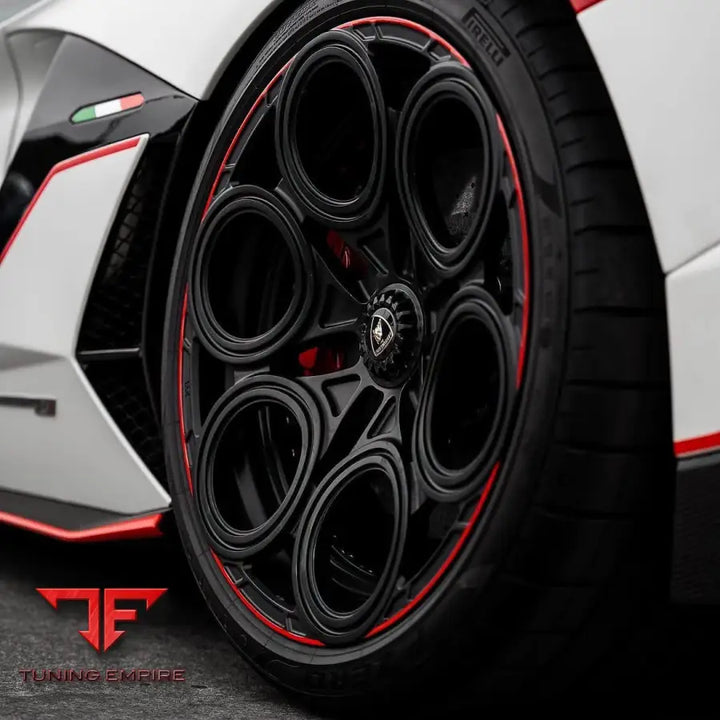 LAMBORGHINI AVENTADOR SVJ CUSTOM FORGED WHEELS