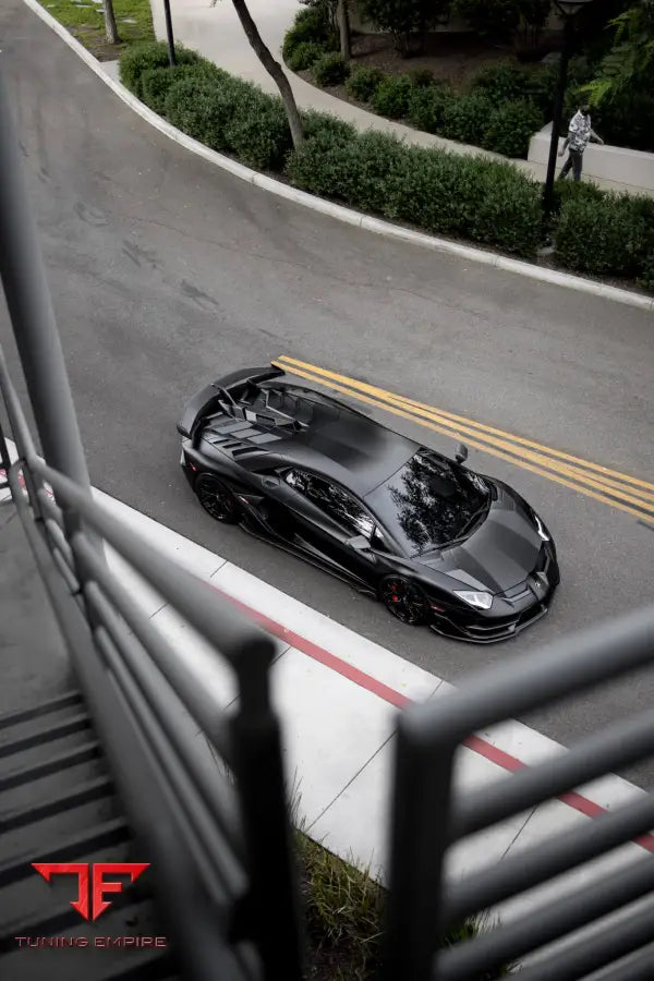 LAMBORGHINI AVENTADOR SVJ FORGED WHEELS AND EXHAUST SYSTEM