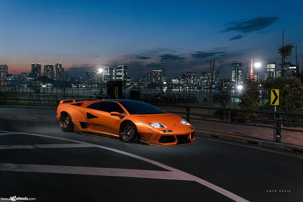 LAMBORGHINI DIABLO on custom forged wheels