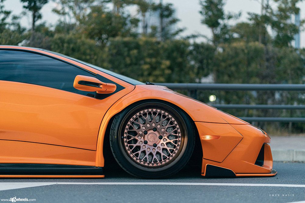 LAMBORGHINI DIABLO on custom forged wheels