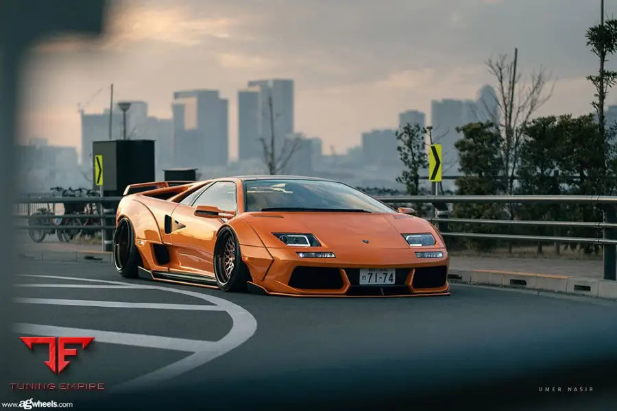 LAMBORGHINI DIABLO on custom forged wheels