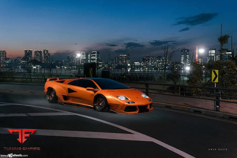 LAMBORGHINI DIABLO on custom forged wheels