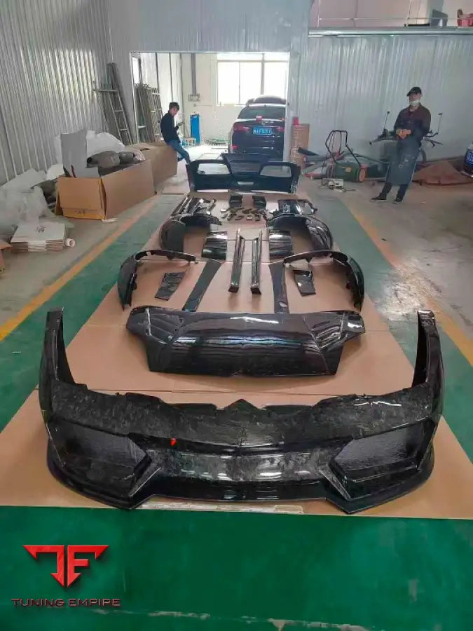 LAMBORGHINI GALLARDO LP560-4 2009 - 2014 DRY CARBON BODY KIT