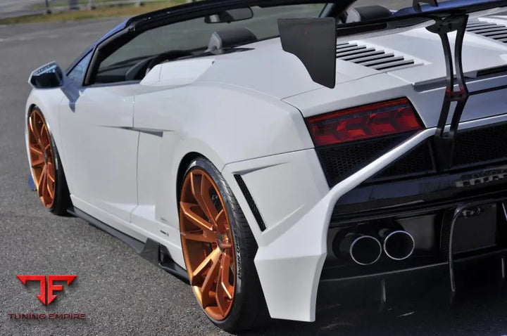 LAMBORGHINI GALLARDO BODY KIT
