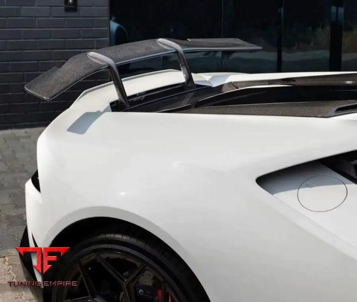LAMBORGHINI HURACAN EVO CARBON FIBER BODY KIT